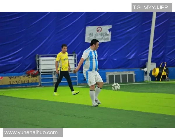 足球进俩精彩瞬间回顾与赛场背后的故事分享