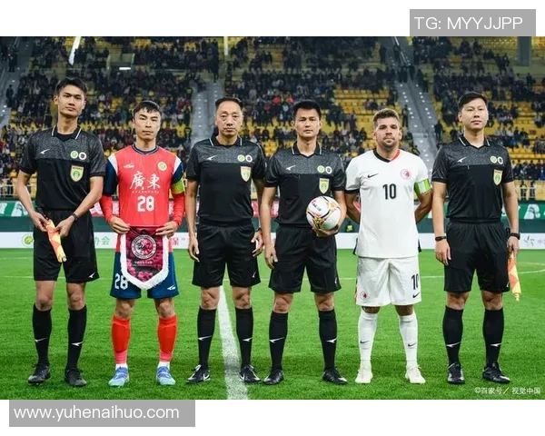 邹海足球：探索中国足球新星的成长之路与未来发展潜力